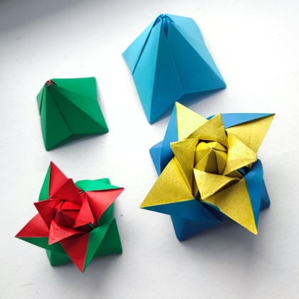Blooming pyramid